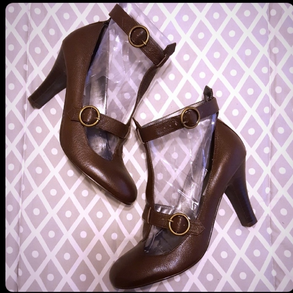 Chocolate Steve Maddens